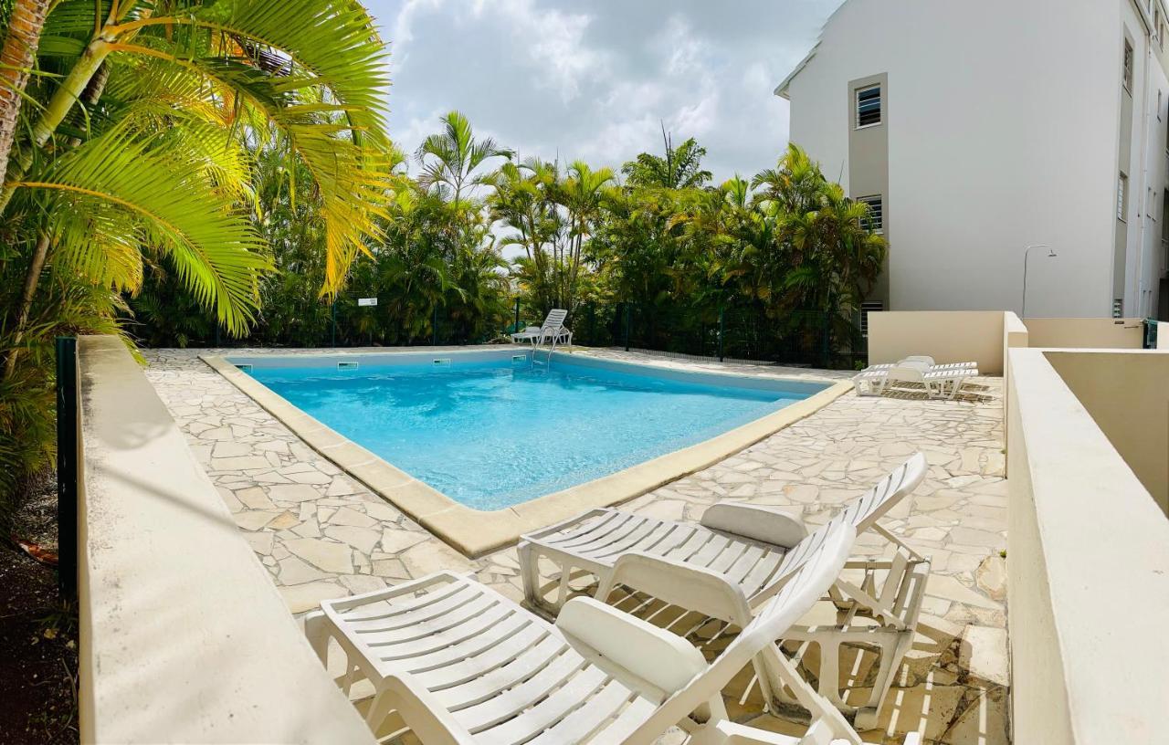 Appartement Vue Mer, Piscine, Dans Quartier Prise De Gosier Le Gosier  Exterior photo